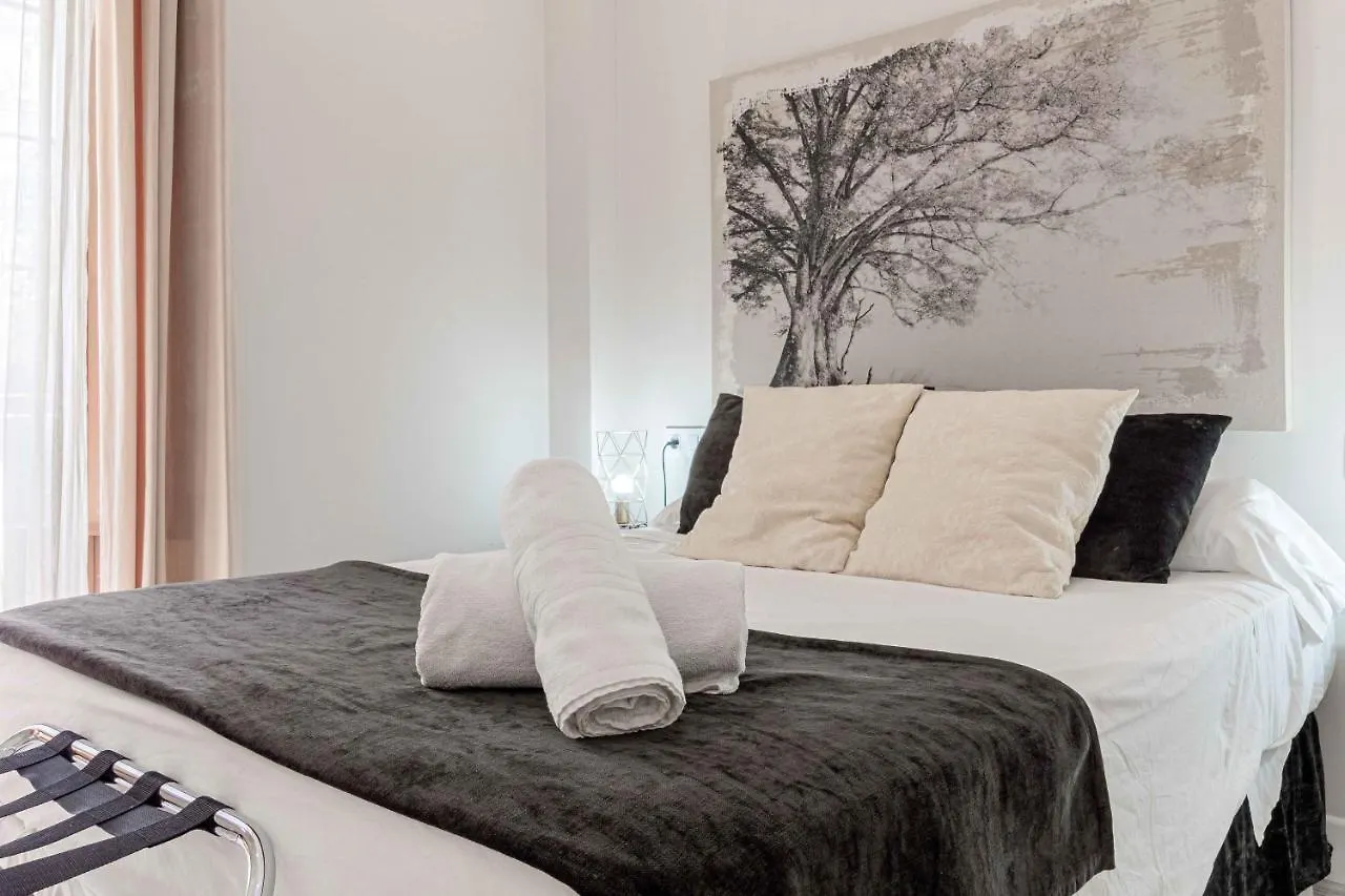 Apartamentos Recaredo 7 Seville Spain
